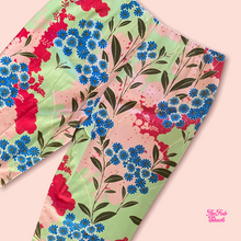 Load image into Gallery viewer, Moschino ✦ 90s floral print cropped pants
