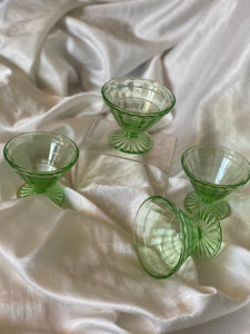 Lime green Depression glass sherbet dessert footed cups